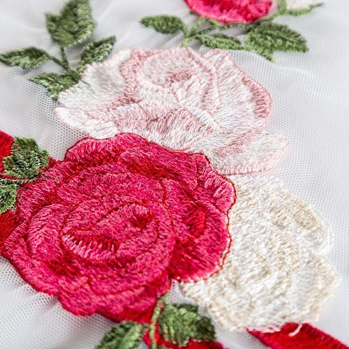 Вышивка на сетке 050-02931 молочный