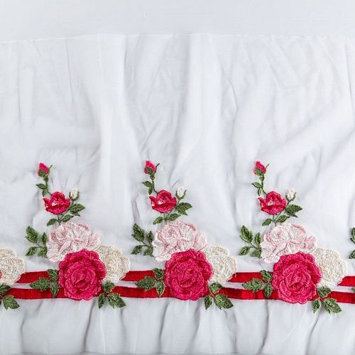 Вышивка на сетке 050-02931 молочный